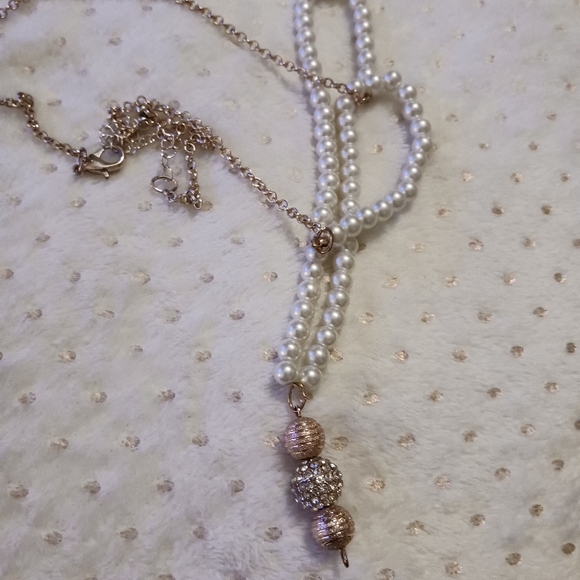 Decorated pearl necklace with crystal bling - Picture 7 of 11